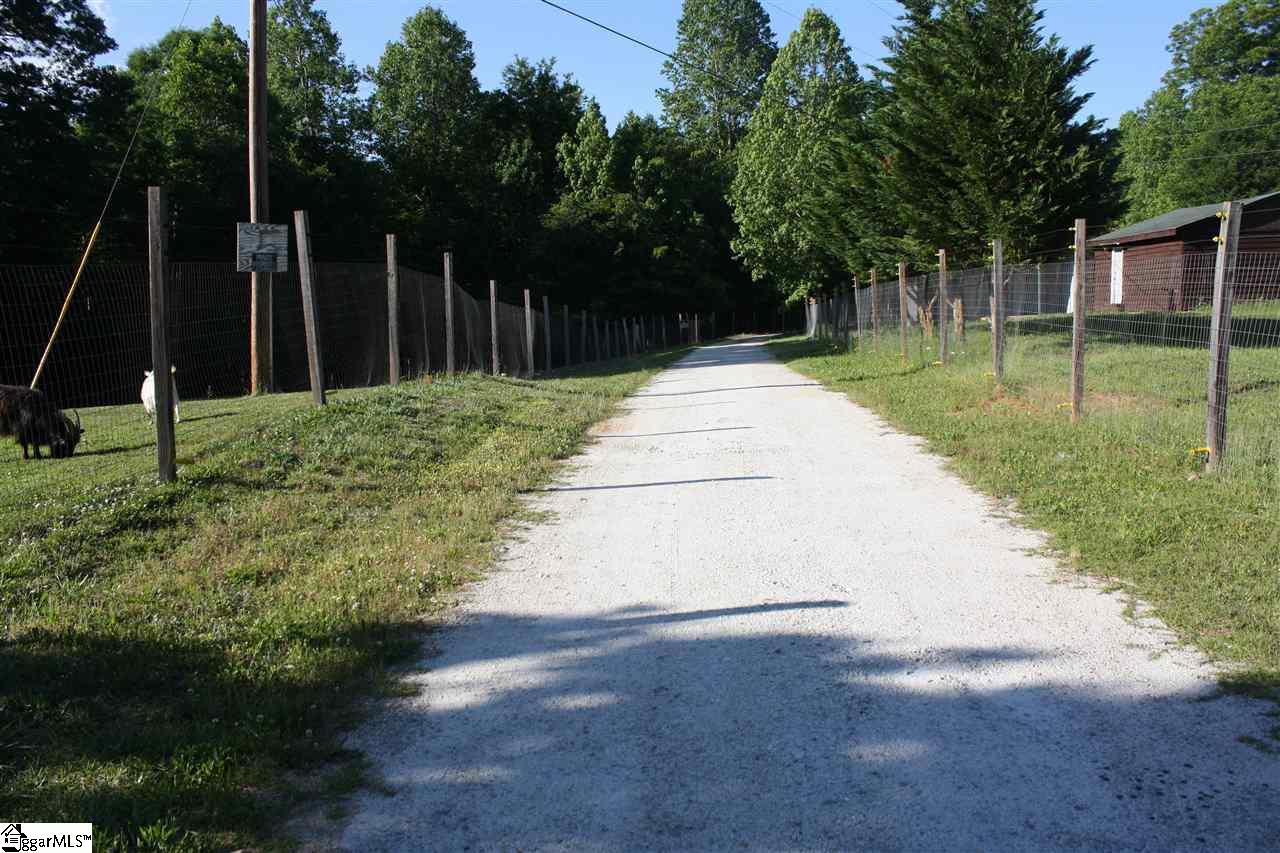 385 Raines Road Easley, SC 29640 - Photo 23 of 33