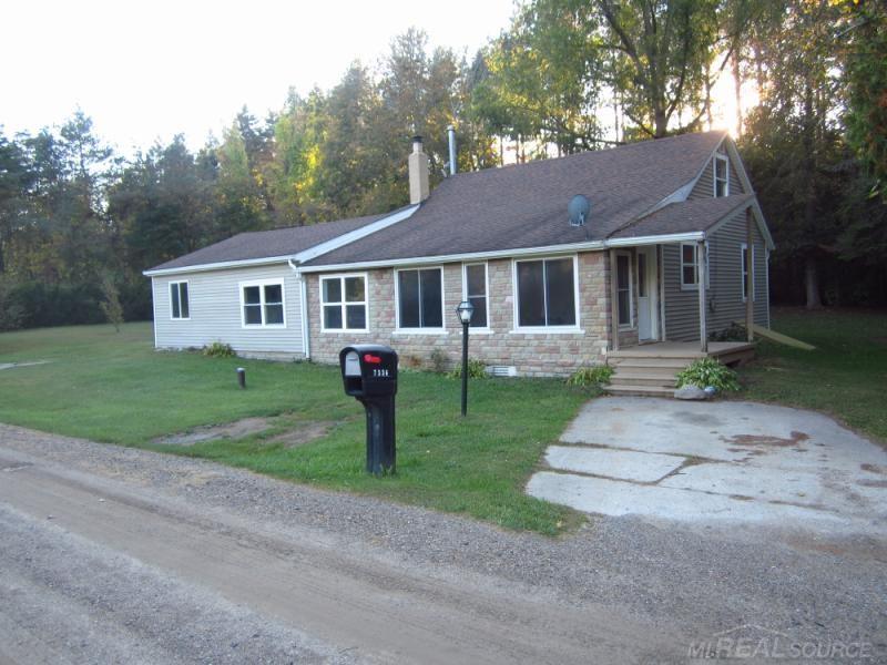 7336 Kipling Road Lexington, MI 48450 - Photo 10 of 10 31332977-9.JPG