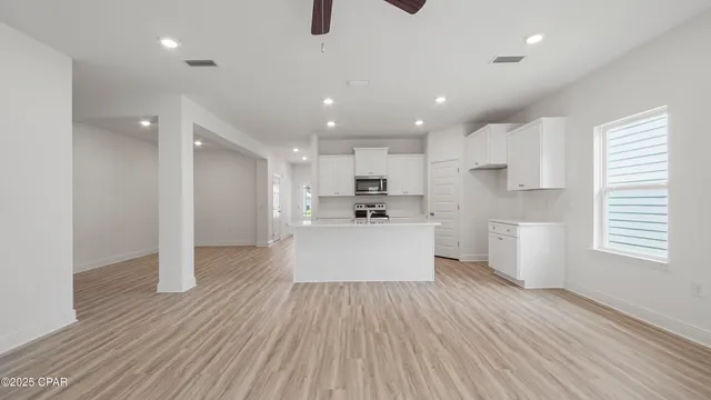 $469,400 | 405 Wolcott Way, Panama City Beach, FL 32413