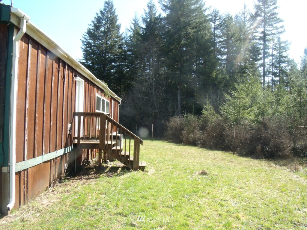 893 Wildwood Road Curtis, WA 98538 - Photo 11 of 24