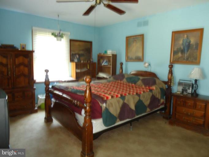 302 Ackerman Road Stevensville, MD 21666 - Photo 11 of 30 Master Bedroom
