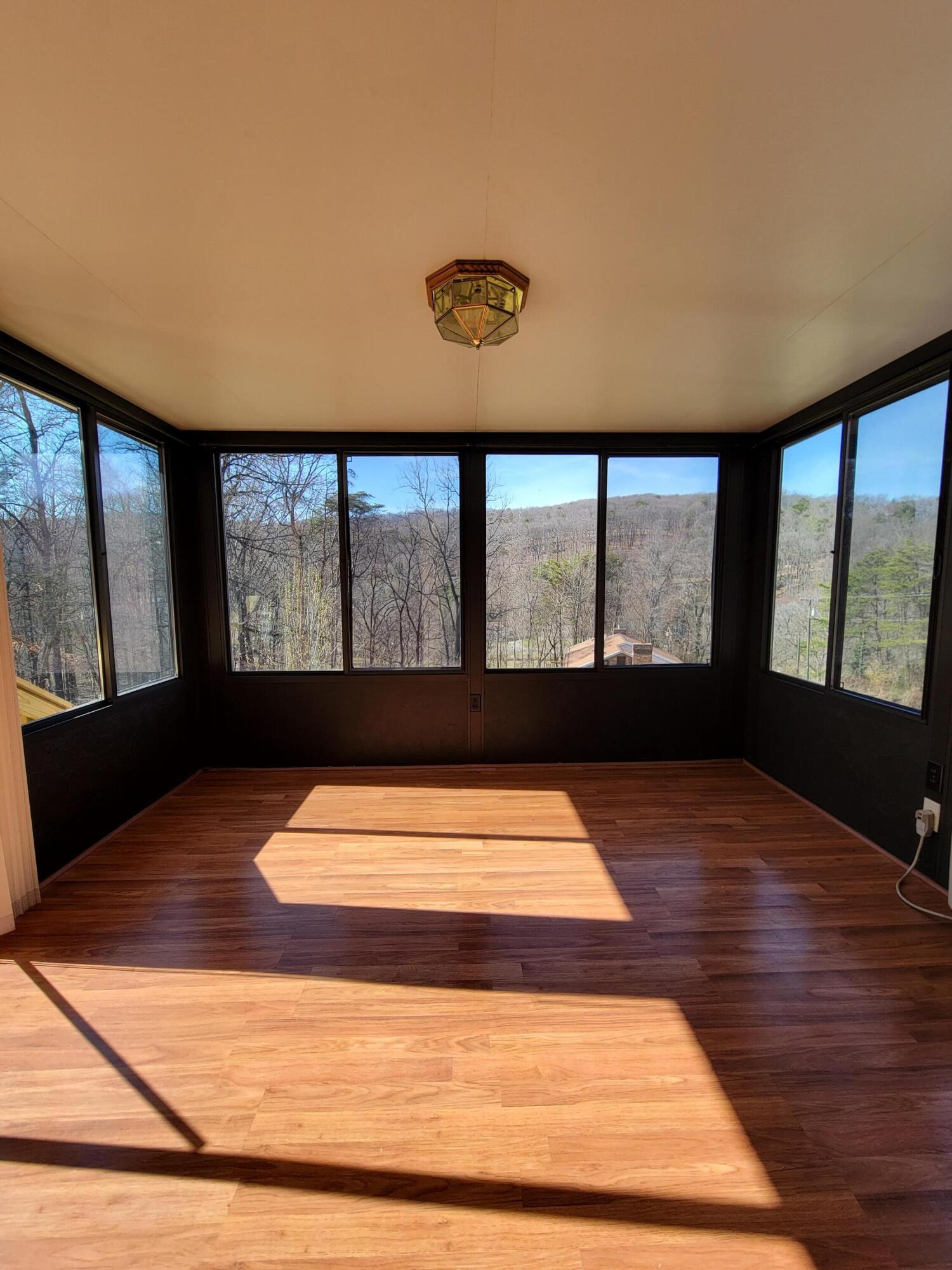 2737 Bandy Road Southeast Roanoke, VA 24014 - Photo 12 of 16 20220304_143032