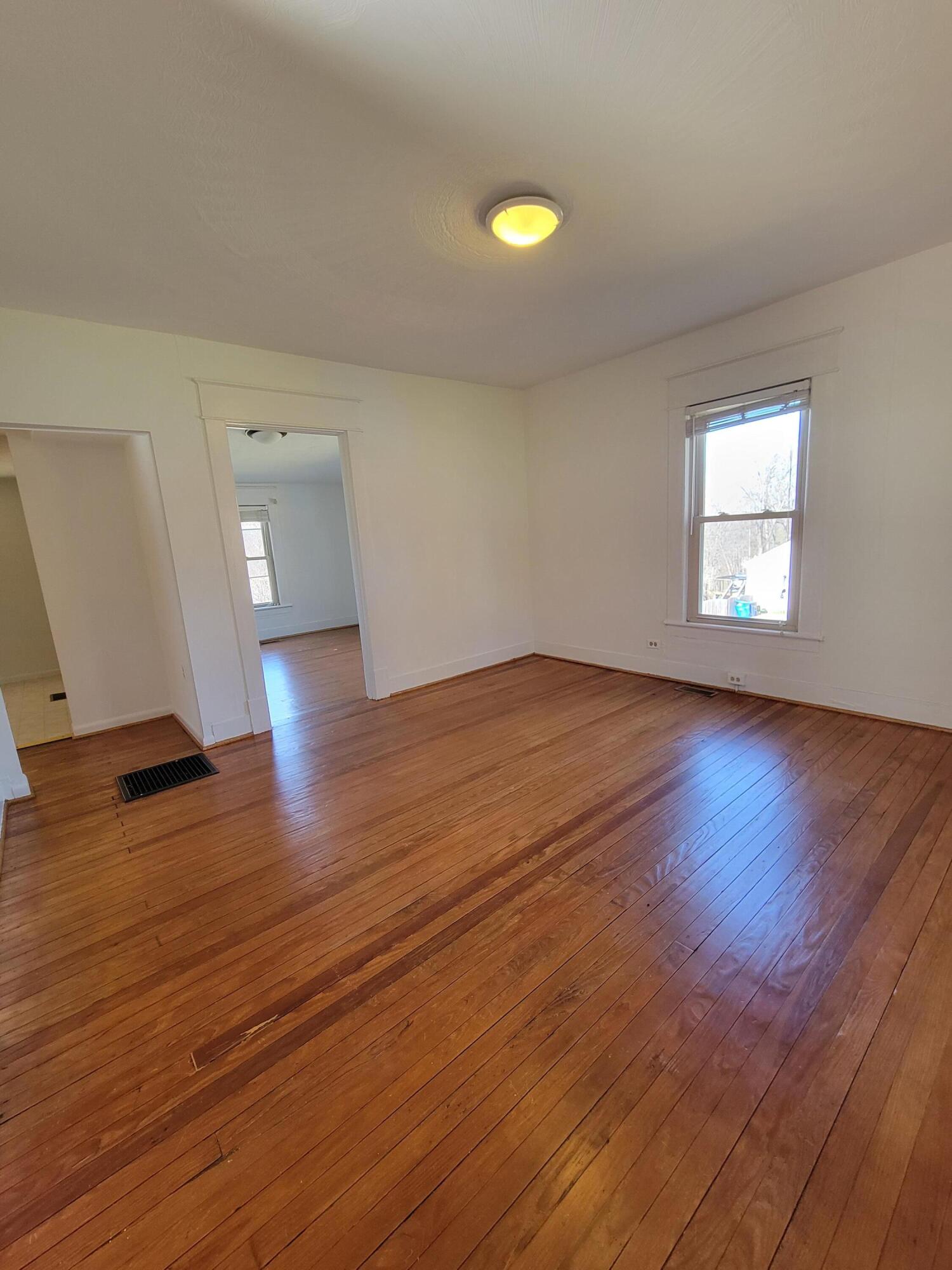 2737 Bandy Road Southeast Roanoke, VA 24014 - Photo 5 of 16 20220304_142734