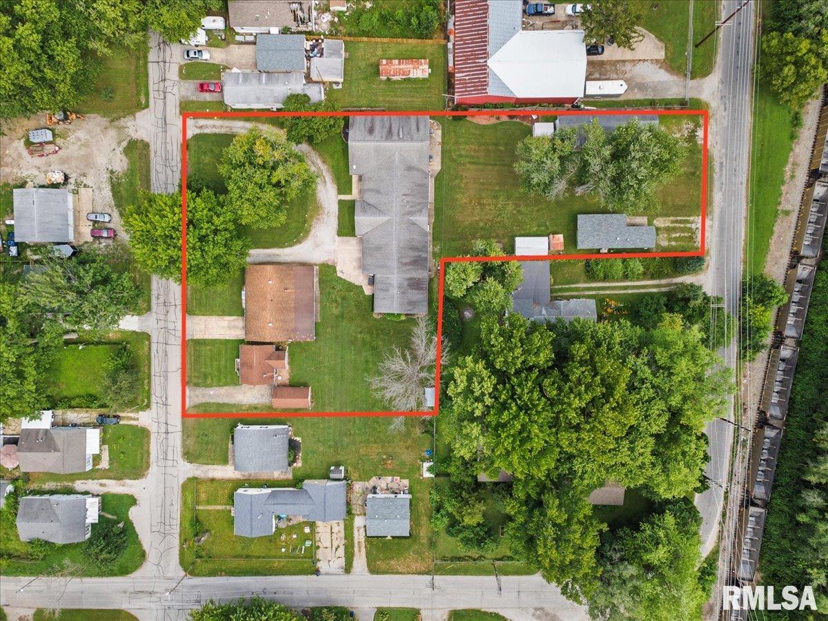2912 Hoover Avenue Springfield, IL 62703 - Photo 1 of 71 Gallery Image 1