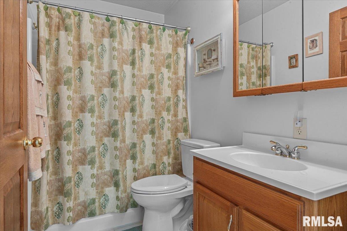 2912 Hoover Avenue Springfield, IL 62703 - Photo 26 of 71 Gallery Image 26