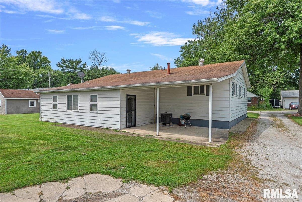 2912 Hoover Avenue Springfield, IL 62703 - Photo 40 of 71 Gallery Image 40