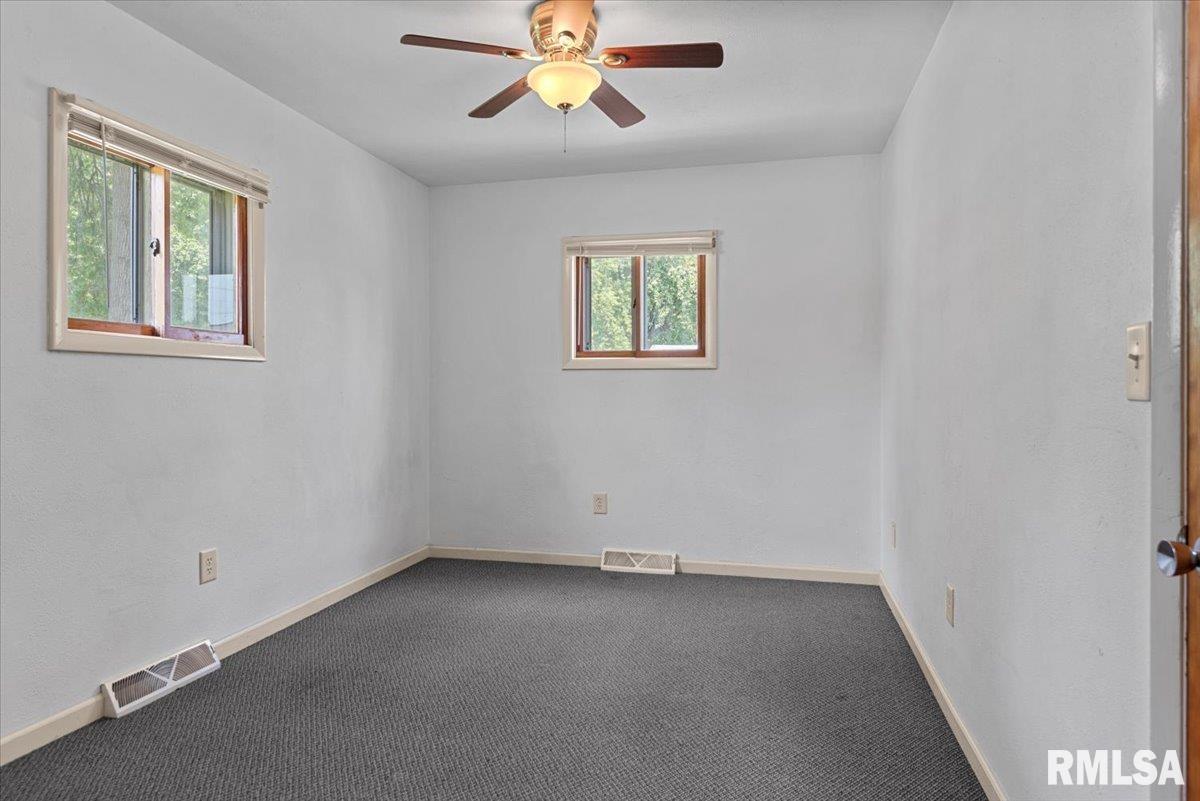 2912 Hoover Avenue Springfield, IL 62703 - Photo 44 of 71 Gallery Image 44