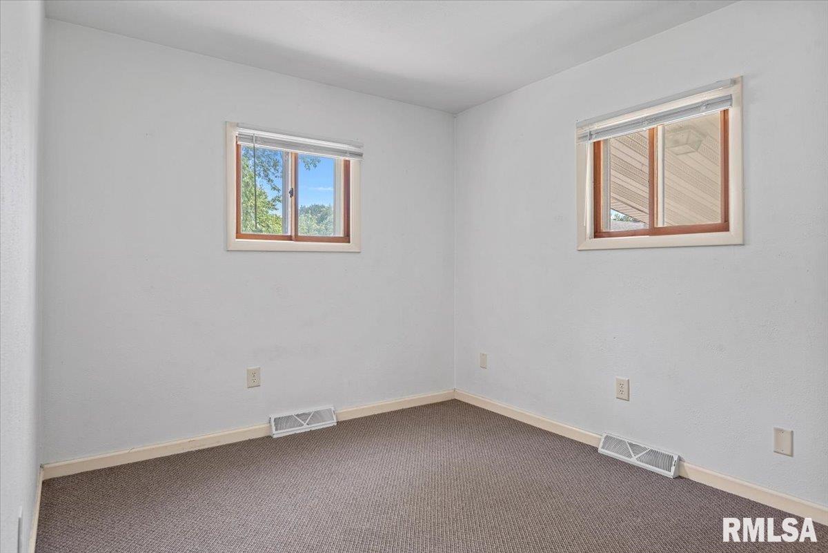 2912 Hoover Avenue Springfield, IL 62703 - Photo 46 of 71 Gallery Image 46
