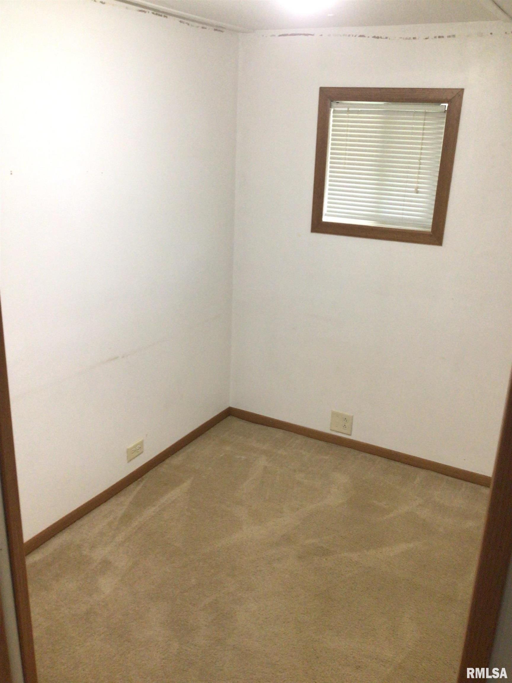 2912 Hoover Avenue Springfield, IL 62703 - Photo 57 of 71 Gallery Image 57