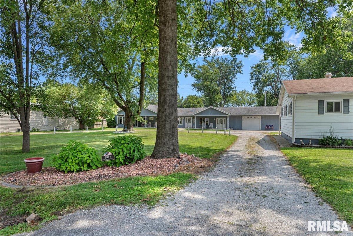 2912 Hoover Avenue Springfield, IL 62703 - Photo 6 of 71 Gallery Image 6