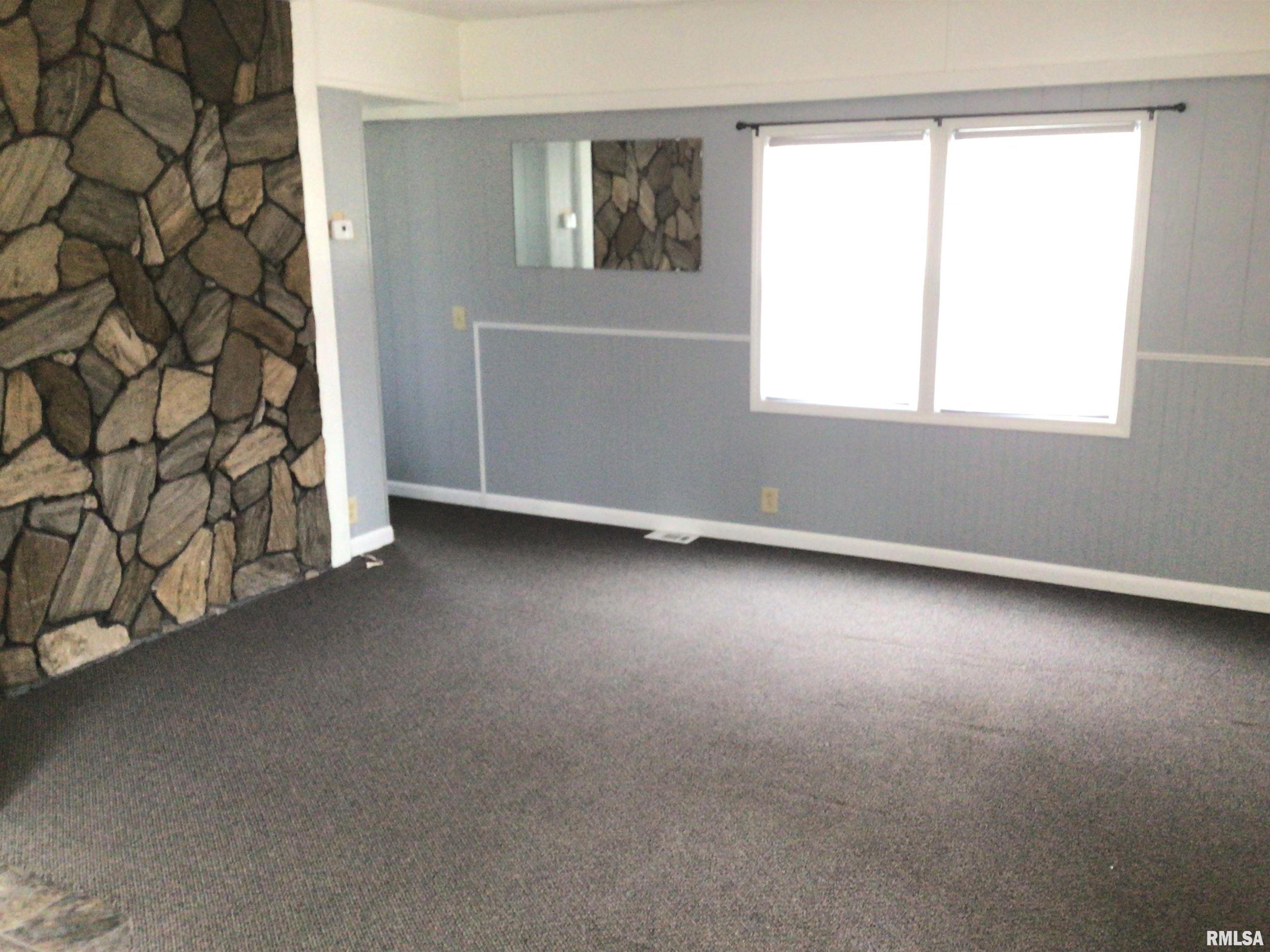 2912 Hoover Avenue Springfield, IL 62703 - Photo 63 of 71 Gallery Image 63