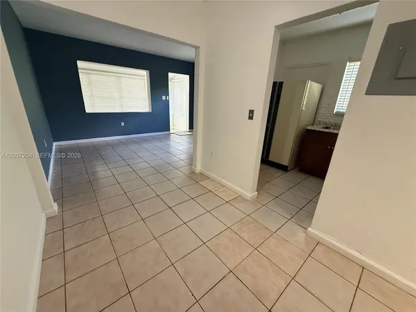 $1,950 | 2483 Southwest 11th Street, Unit 2483, Miami, FL 33135