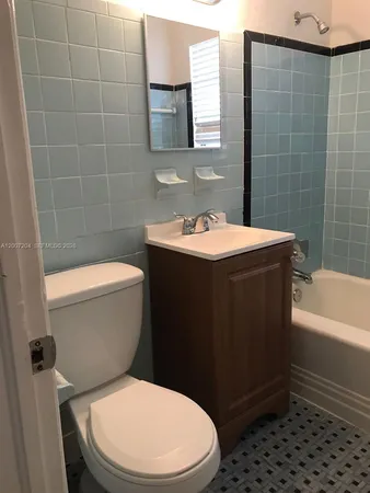 $1,950 | 2483 Southwest 11th Street, Unit 2483, Miami, FL 33135