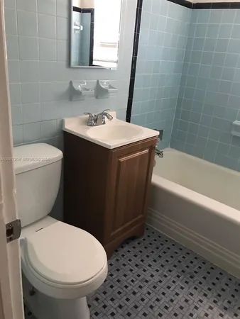 $1,950 | 2483 Southwest 11th Street, Unit 2483, Miami, FL 33135