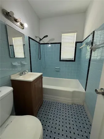 $1,950 | 2483 Southwest 11th Street, Unit 2483, Miami, FL 33135