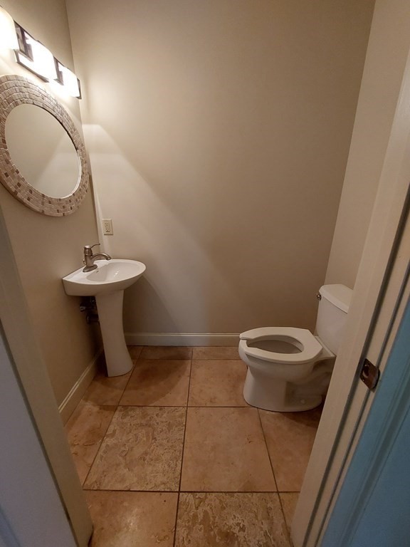 107-109 Westfield Road Holyoke, MA 01040 - Photo 22 of 42 Gallery Image 22