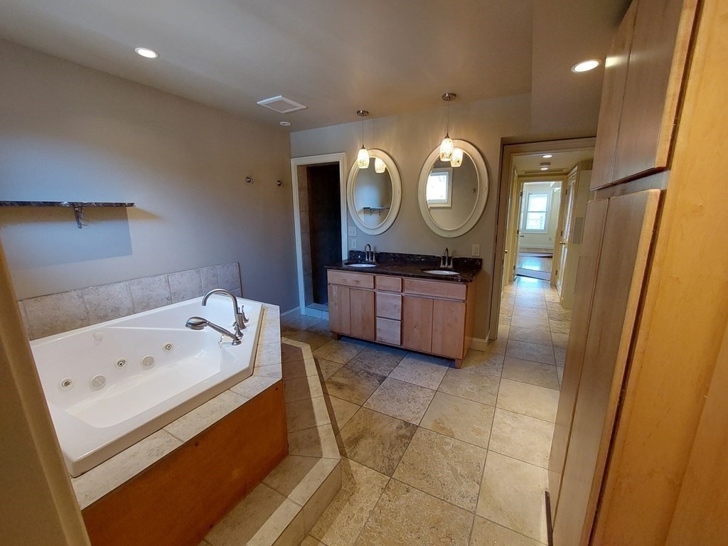 107-109 Westfield Road Holyoke, MA 01040 - Photo 25 of 42 Gallery Image 25