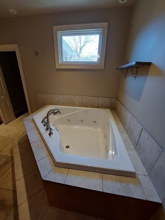107-109 Westfield Road Holyoke, MA 01040 - Photo 26 of 42 Gallery Image 26