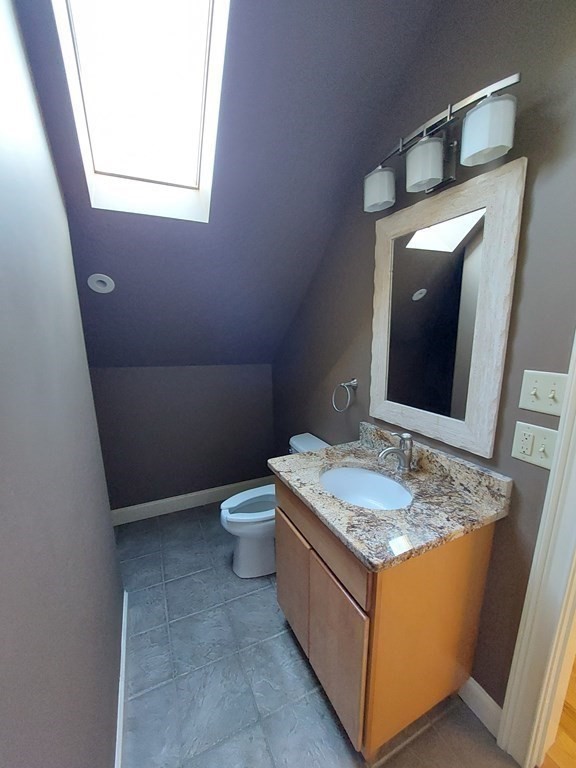 107-109 Westfield Road Holyoke, MA 01040 - Photo 31 of 42 Gallery Image 31