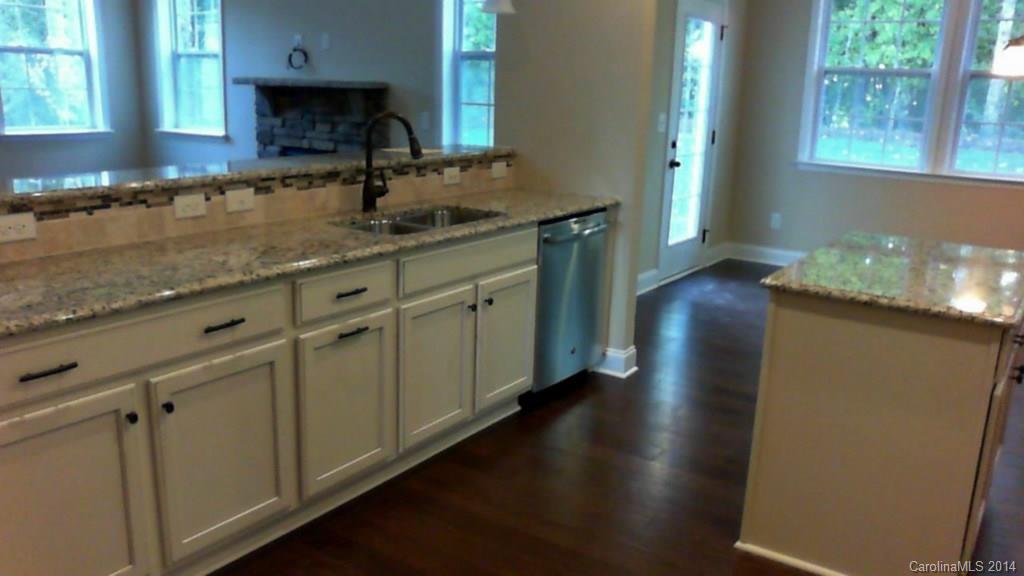 852 Solandra Way, Unit 682 Tega Cay, SC 29708 - Photo 8 of 13 Gallery Image 8