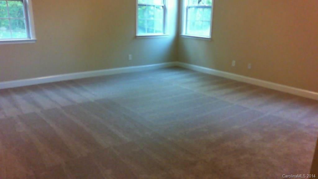 852 Solandra Way, Unit 682 Tega Cay, SC 29708 - Photo 10 of 13 Gallery Image 10