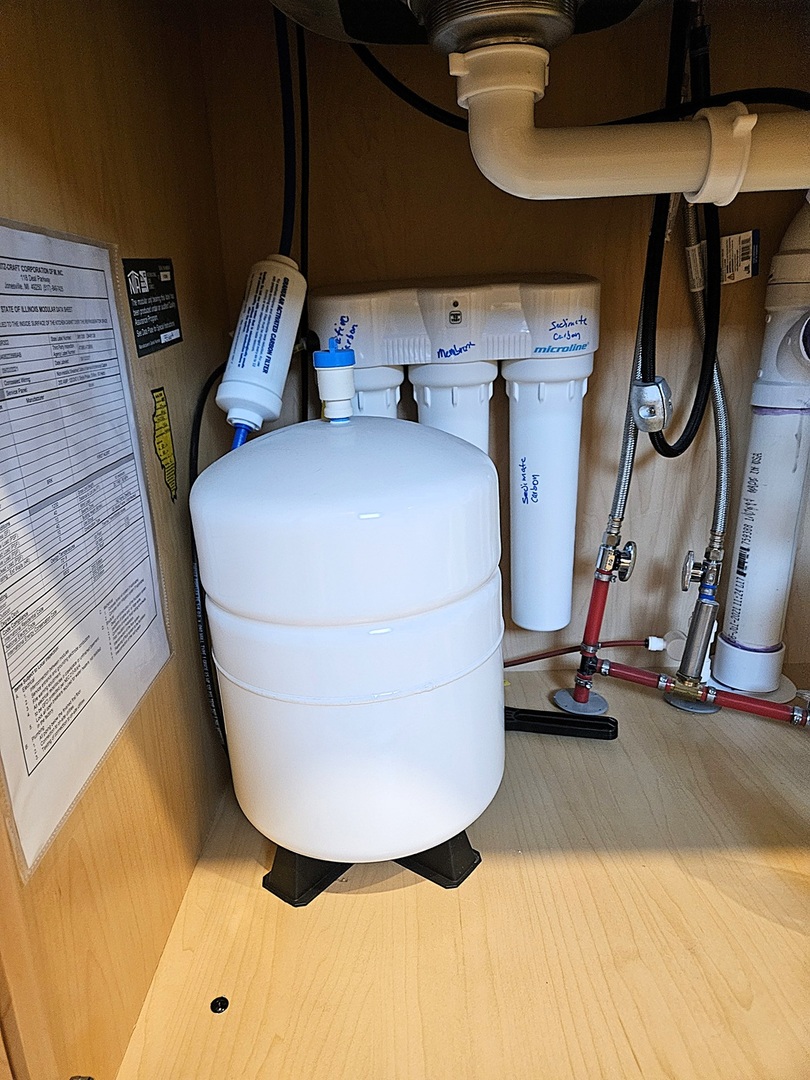 809 McCoy Road Amboy, IL 61310 - Photo 8 of 58 a view of a room with gym equipment