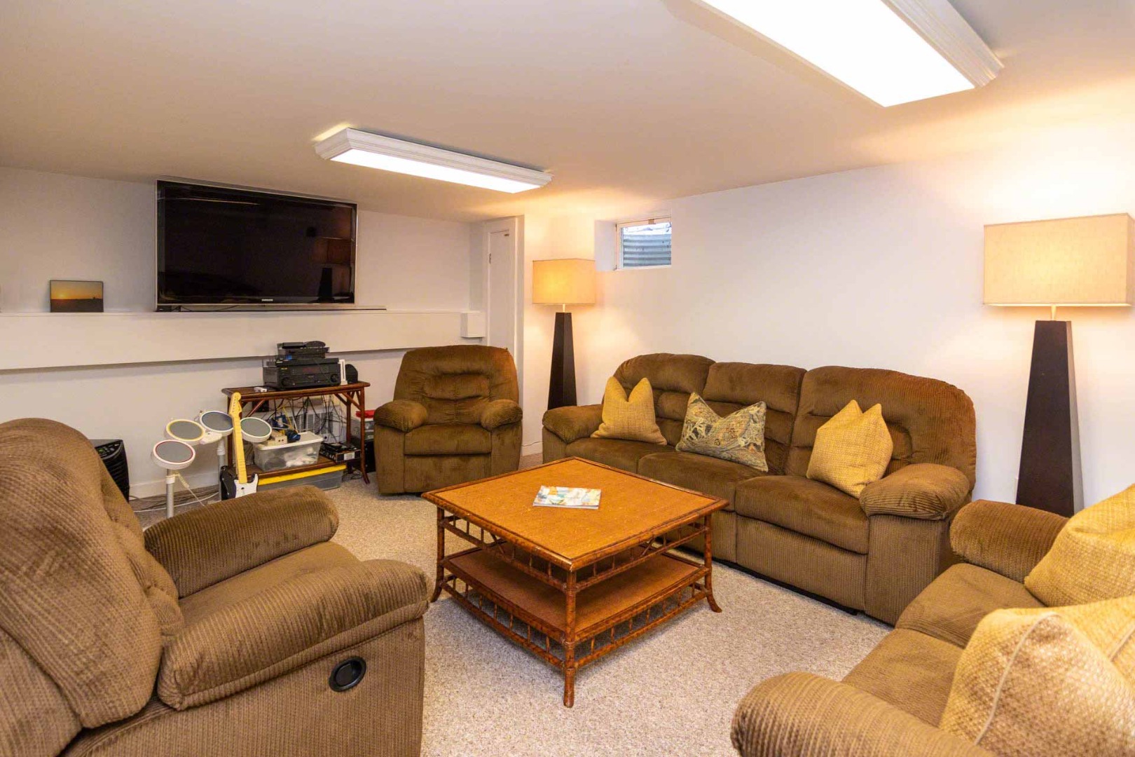 22 Edgartown Bay Road Edgartown, MA 02539 - Photo 41 of 55 a living room with furniture and a flat screen tv