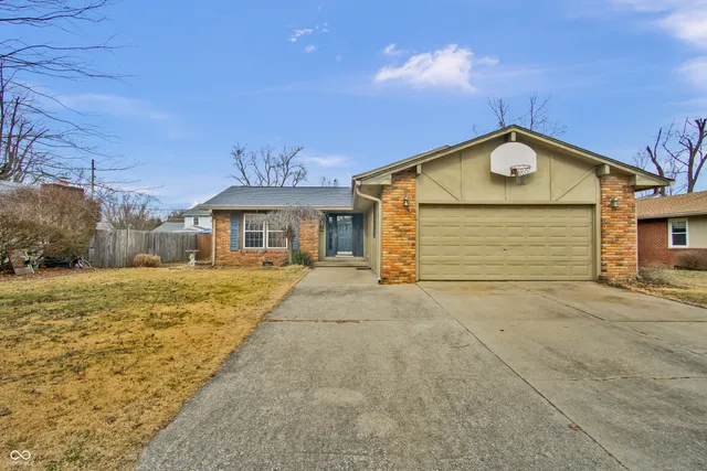 $289,900 | 3410 Lantern Lane, Columbus, IN 47203