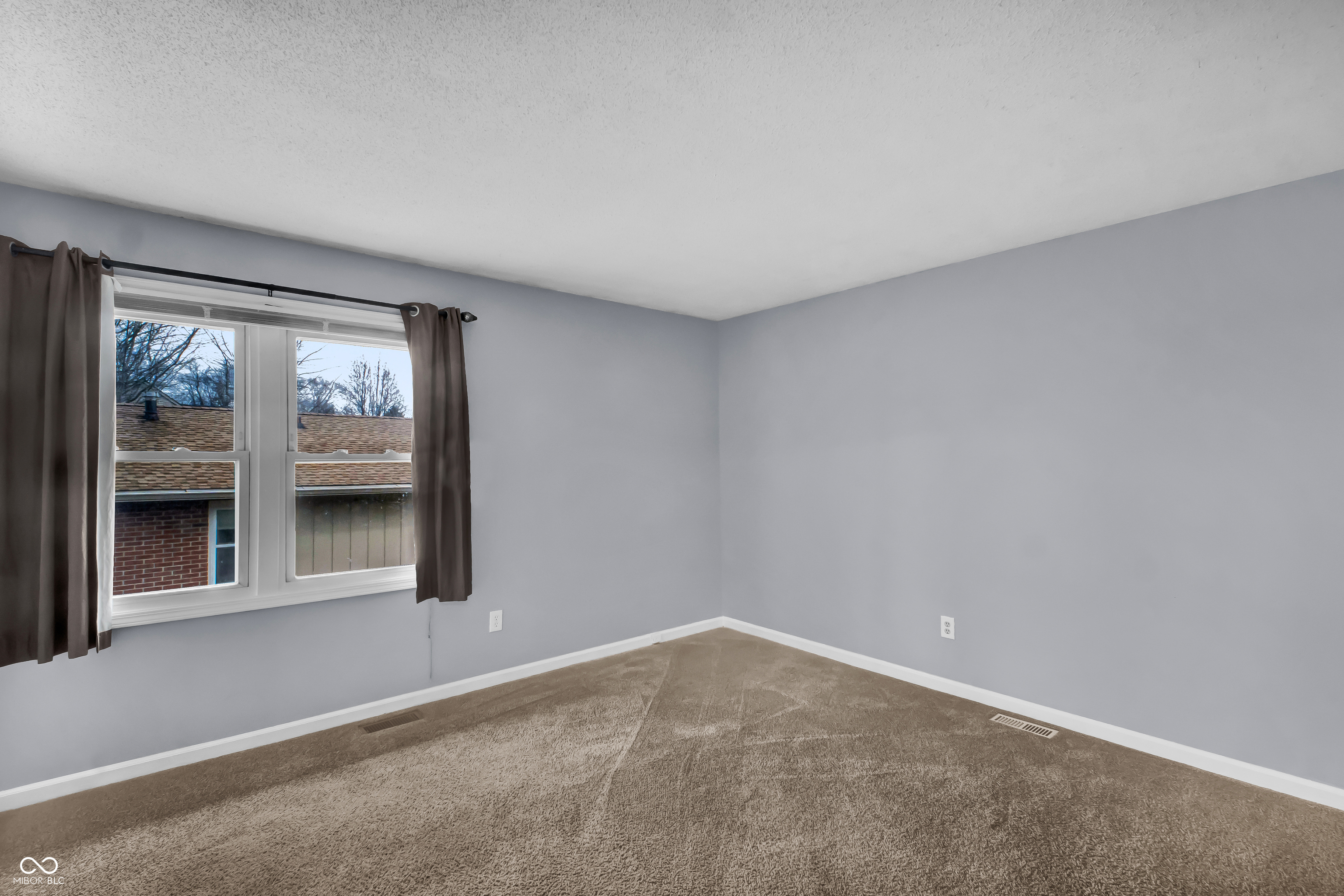 3410 Lantern Lane Columbus, IN 47203 - Photo 15 of 37