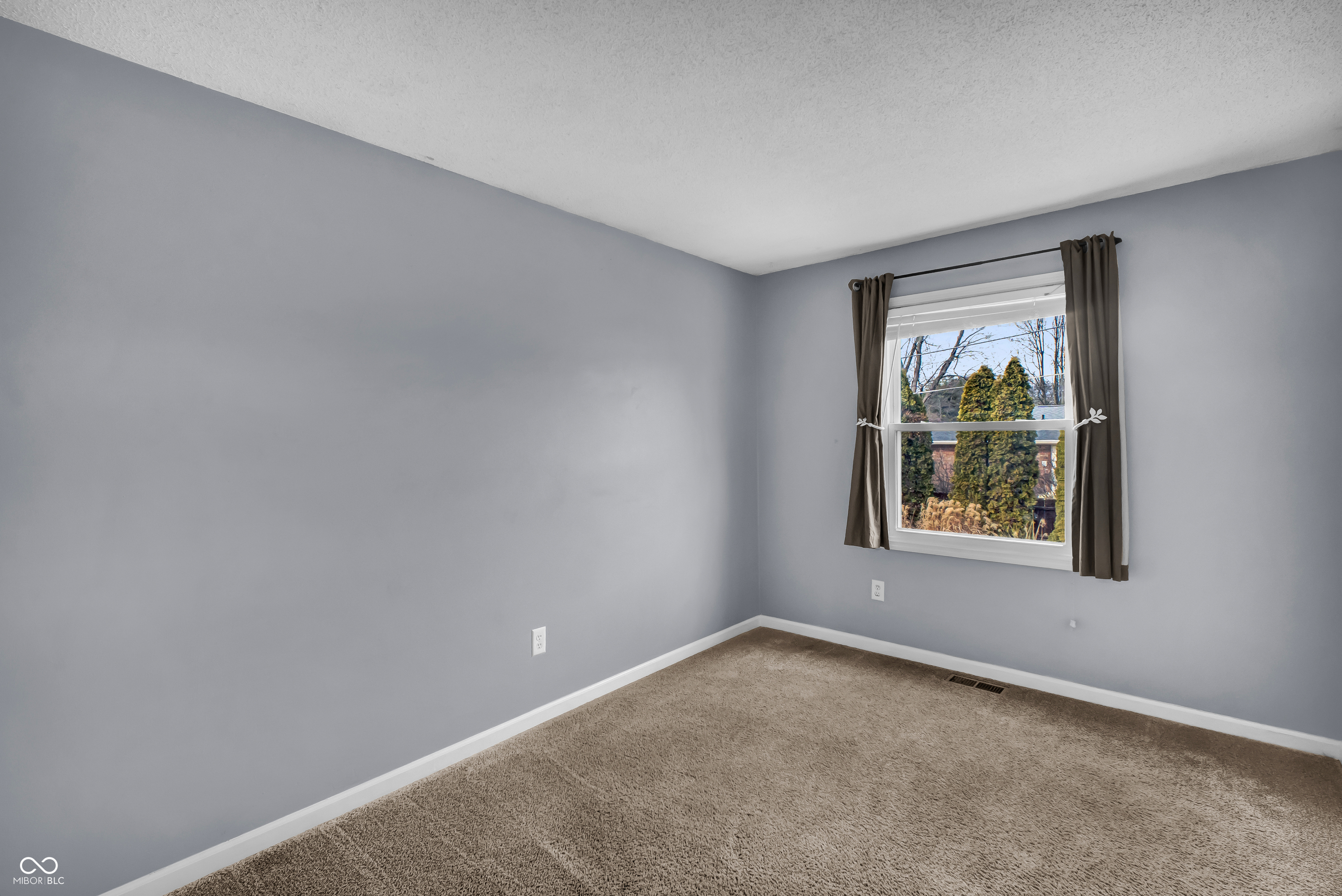 3410 Lantern Lane Columbus, IN 47203 - Photo 25 of 37