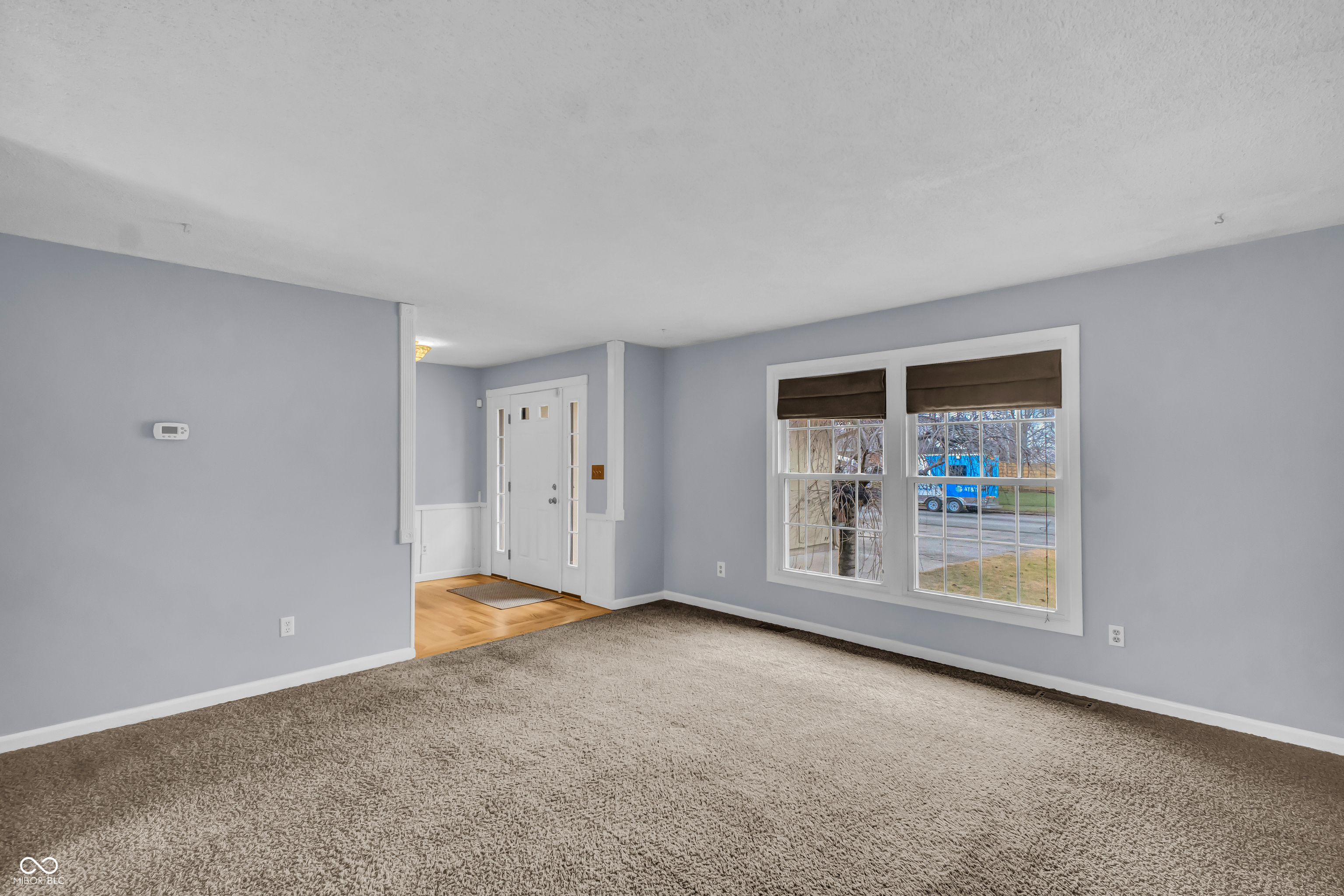 3410 Lantern Lane Columbus, IN 47203 - Photo 3 of 37