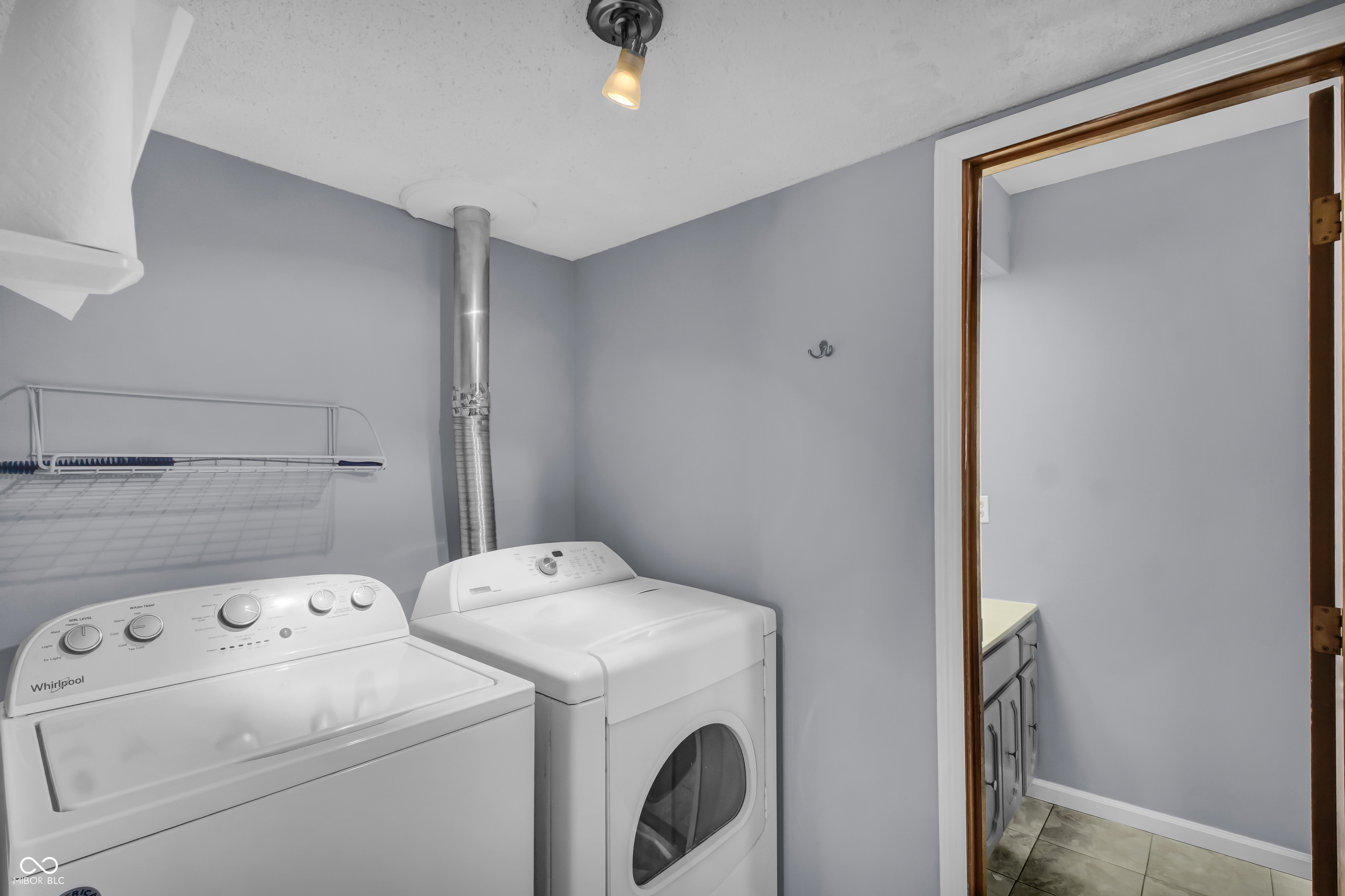 3410 Lantern Lane Columbus, IN 47203 - Photo 32 of 37