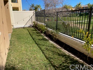46326 Cask Lane Temecula, CA 92592 - Photo 9 of 22 a view of a garden