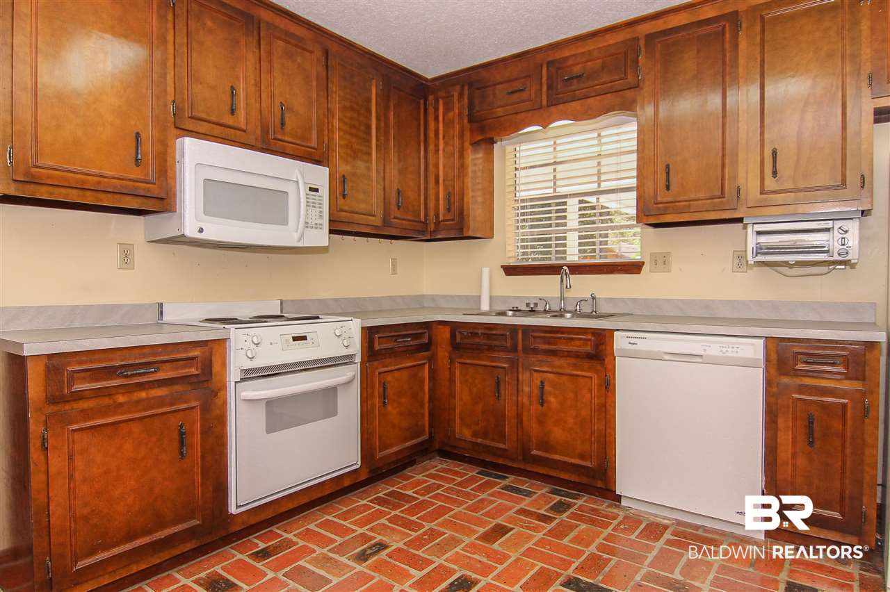 2528 Coachman Court Mobile, AL 36695 - Photo 10 of 30