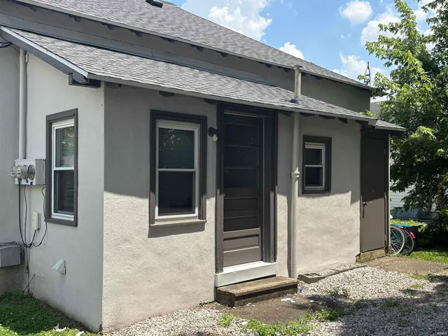 $117,500 | 1205 Nicholas Street, Unit 2, Vincennes, IN 47591