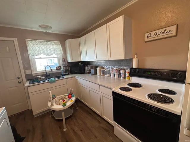 $117,500 | 1205 Nicholas Street, Unit 2, Vincennes, IN 47591