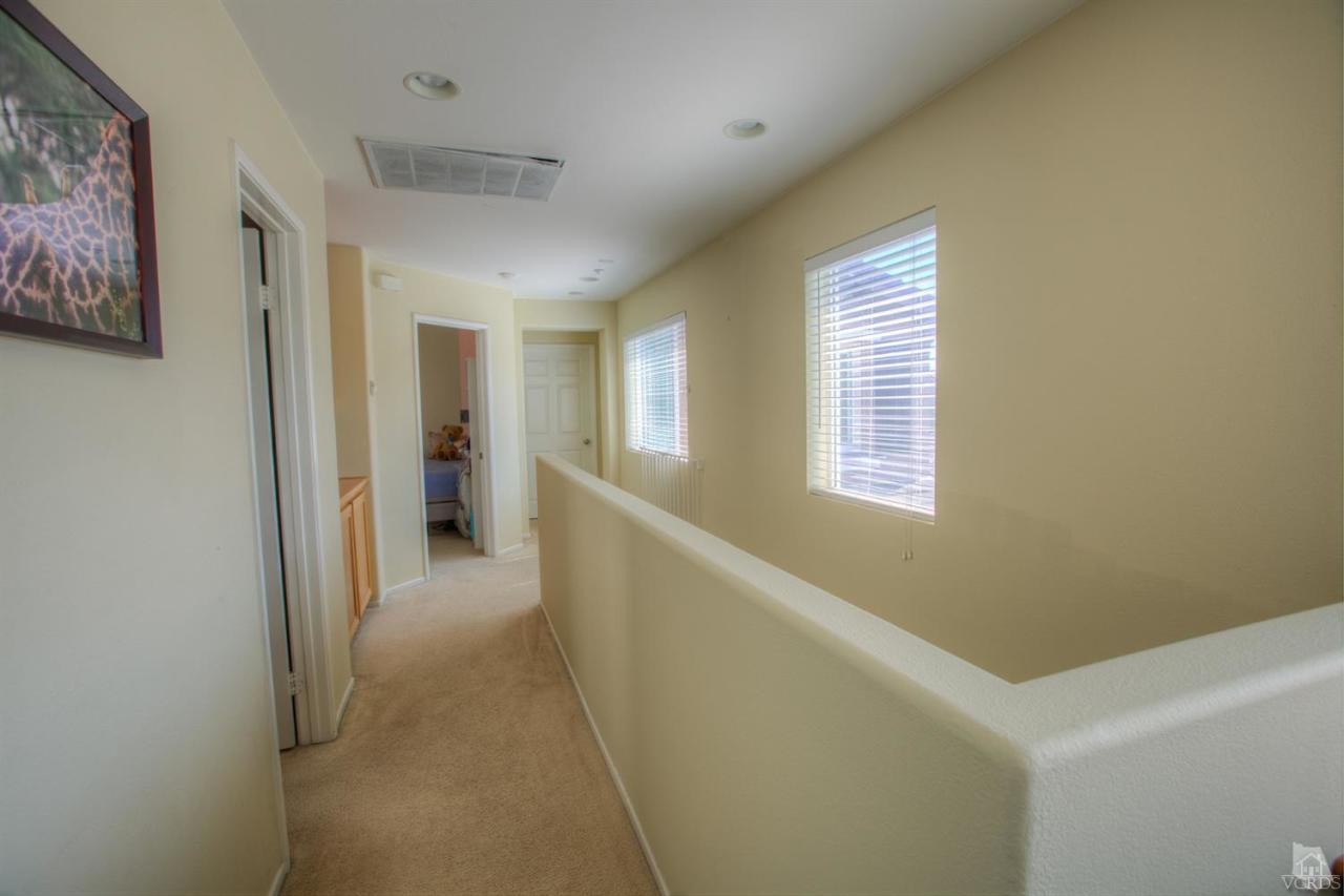 546 Morado Place Oxnard, CA 93030 - Photo 21 of 41 a view of hallway with windows