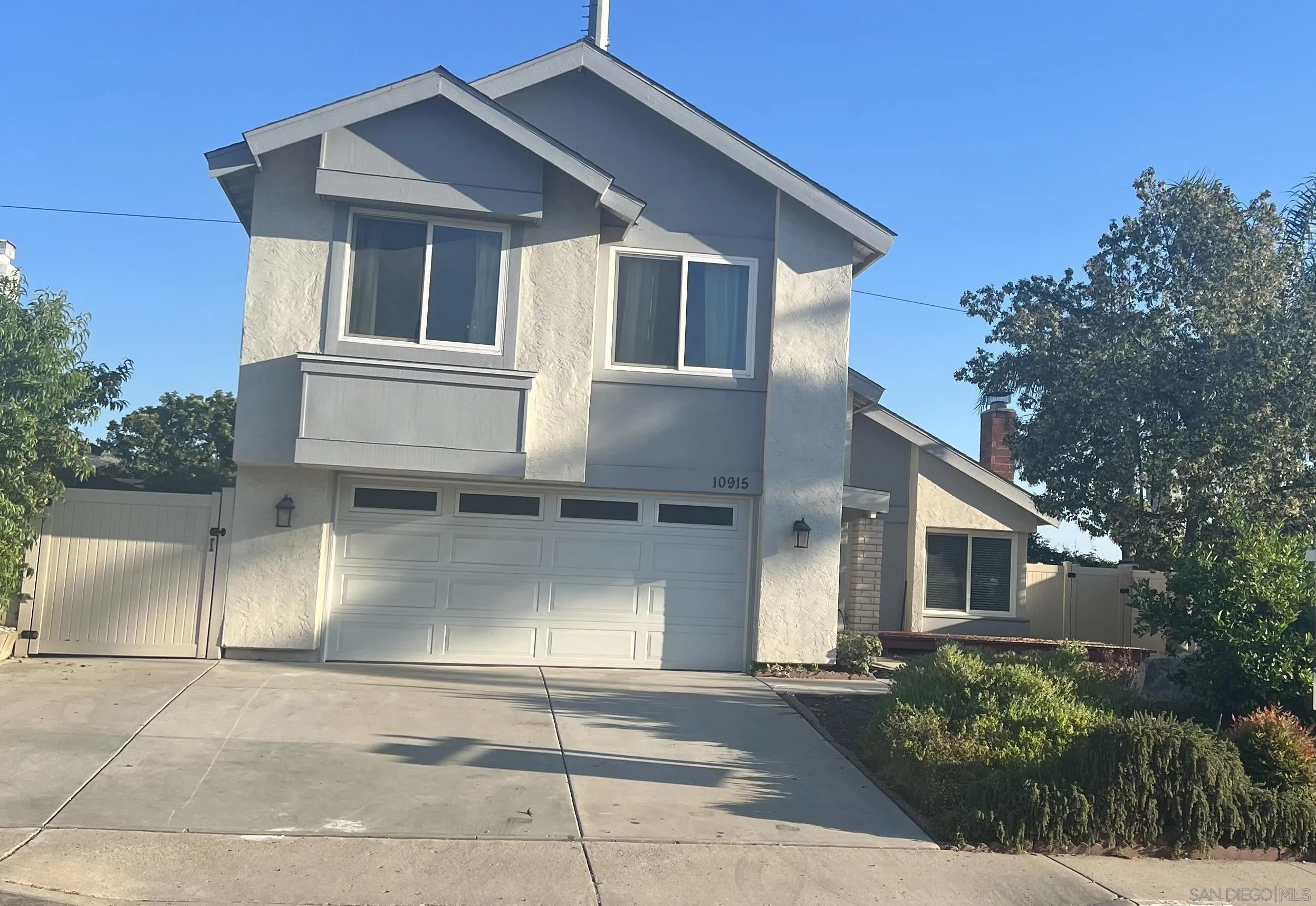 10915 Ramsgate Drive Santee, CA 92071 - Photo 1 of 25 Gallery Image 1