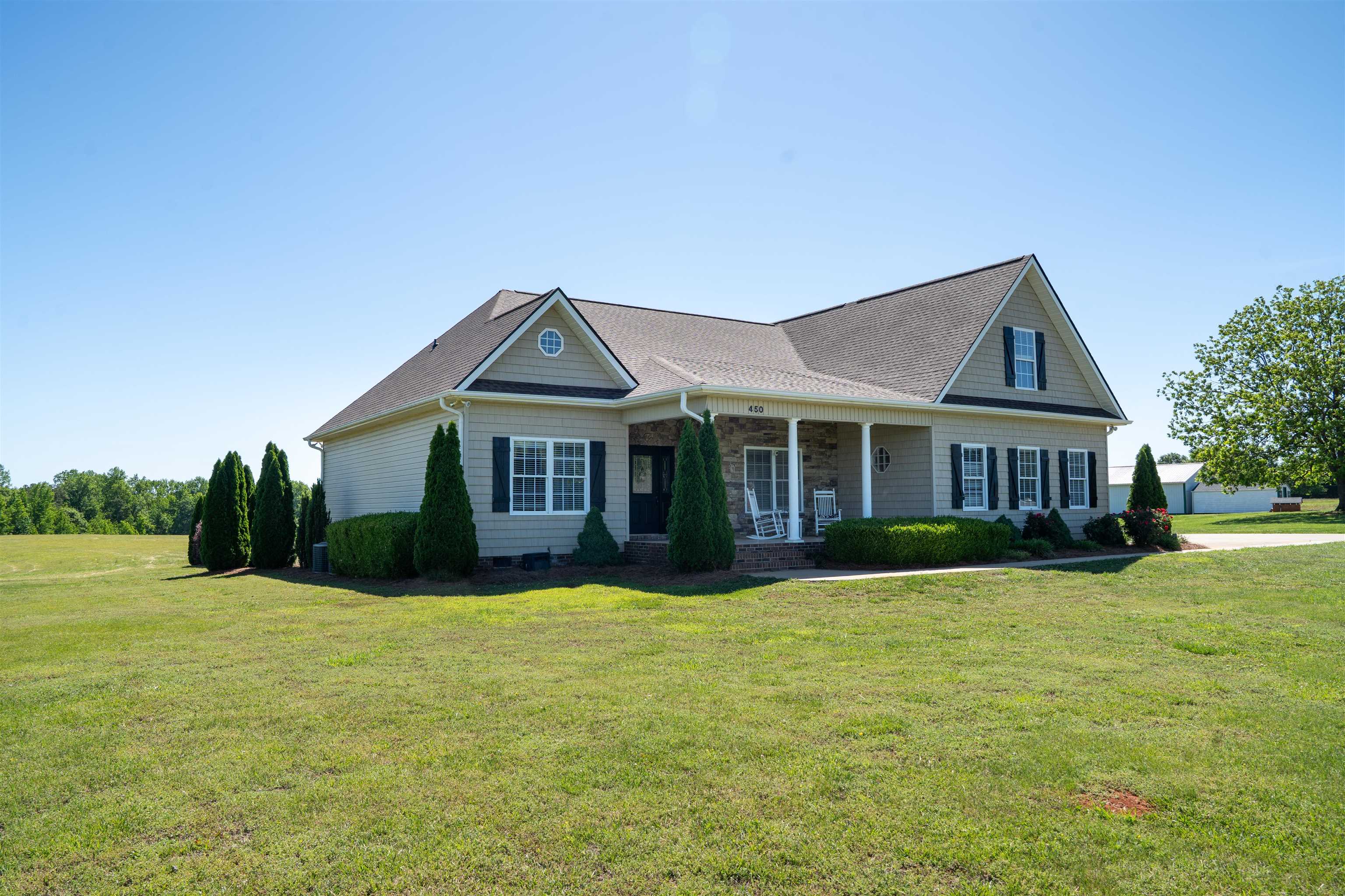 450 Meadow Road Inman, SC 29349 - Photo 1 of 38