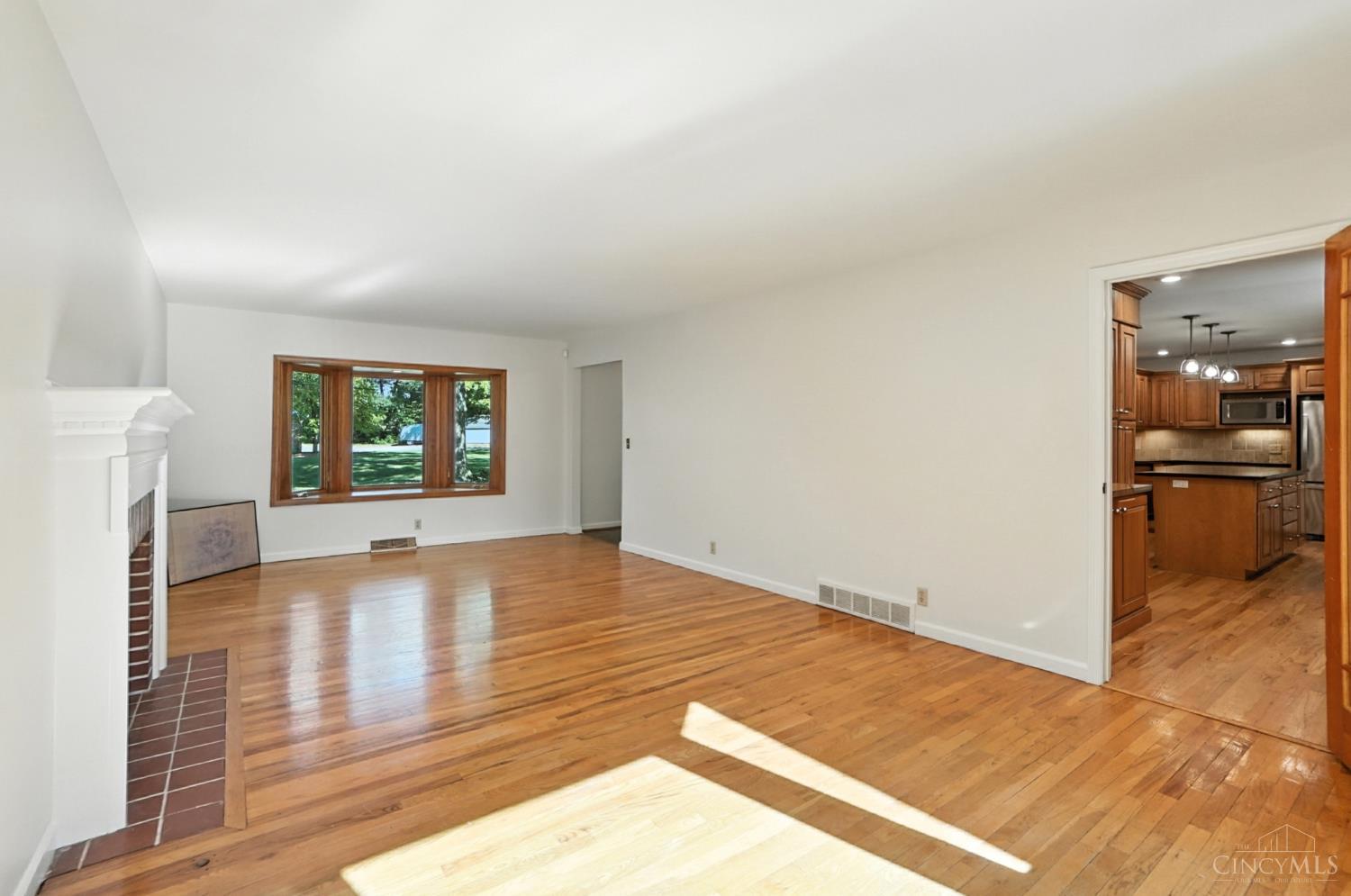 6807 Dawson Road Madeira, OH 45243 - Photo 10 of 99 Gallery Image 10