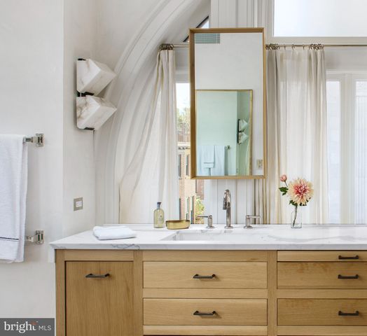 $25,000 | 1830 Rittenhouse Square, Unit 3A, Philadelphia, PA 19103