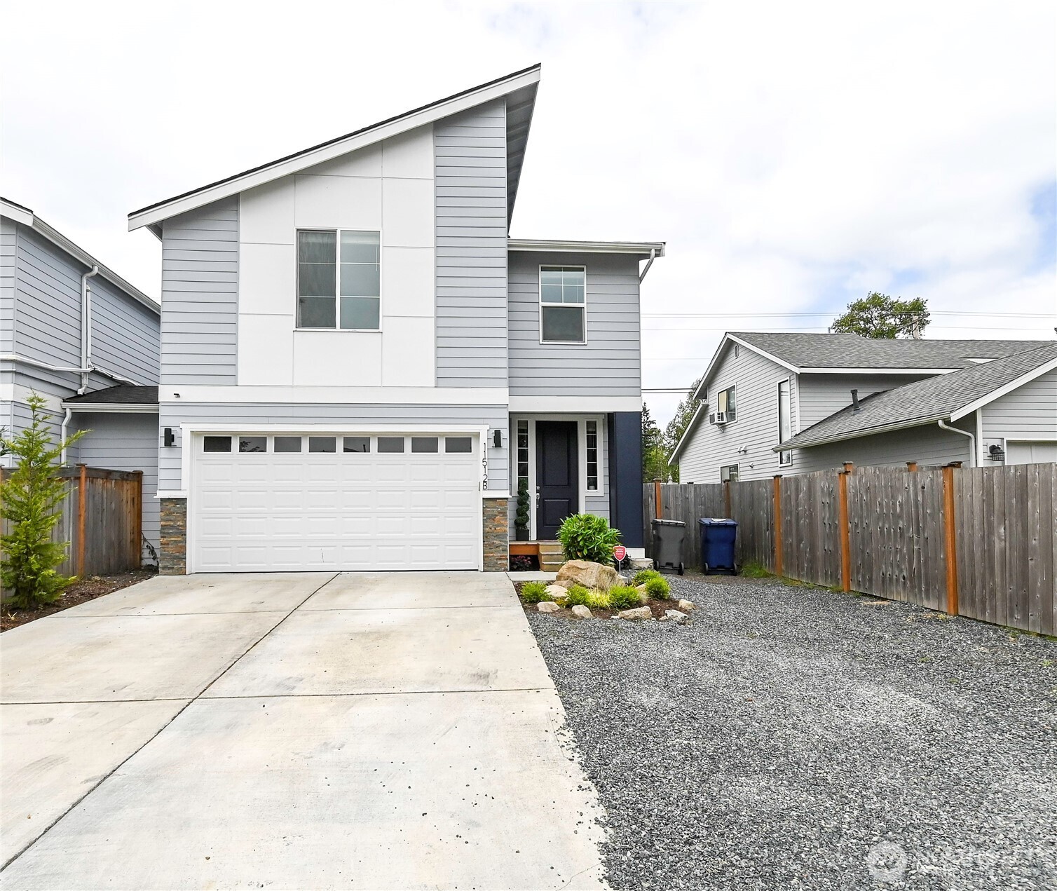 11512 3rd Place West, Unit B Everett, WA 98204 - Photo 1 of 26
