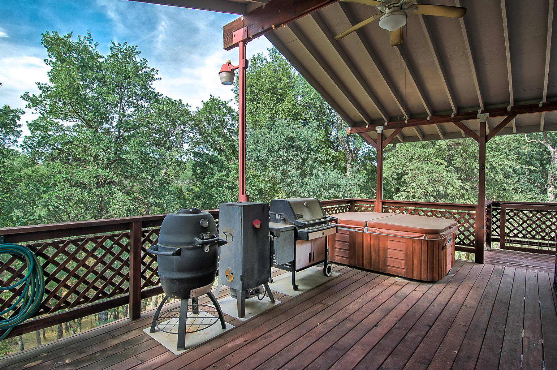 8059 Silver Bridge Road Palo Cedro, CA 96073 - Photo 23 of 30 Back Deck