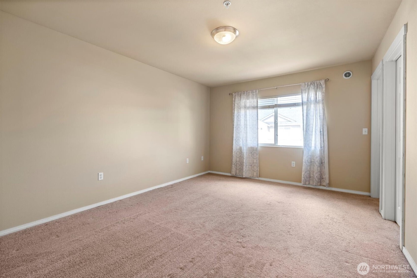 5305 Military Road East, Unit D Tacoma, WA 98446 - Photo 22 of 31