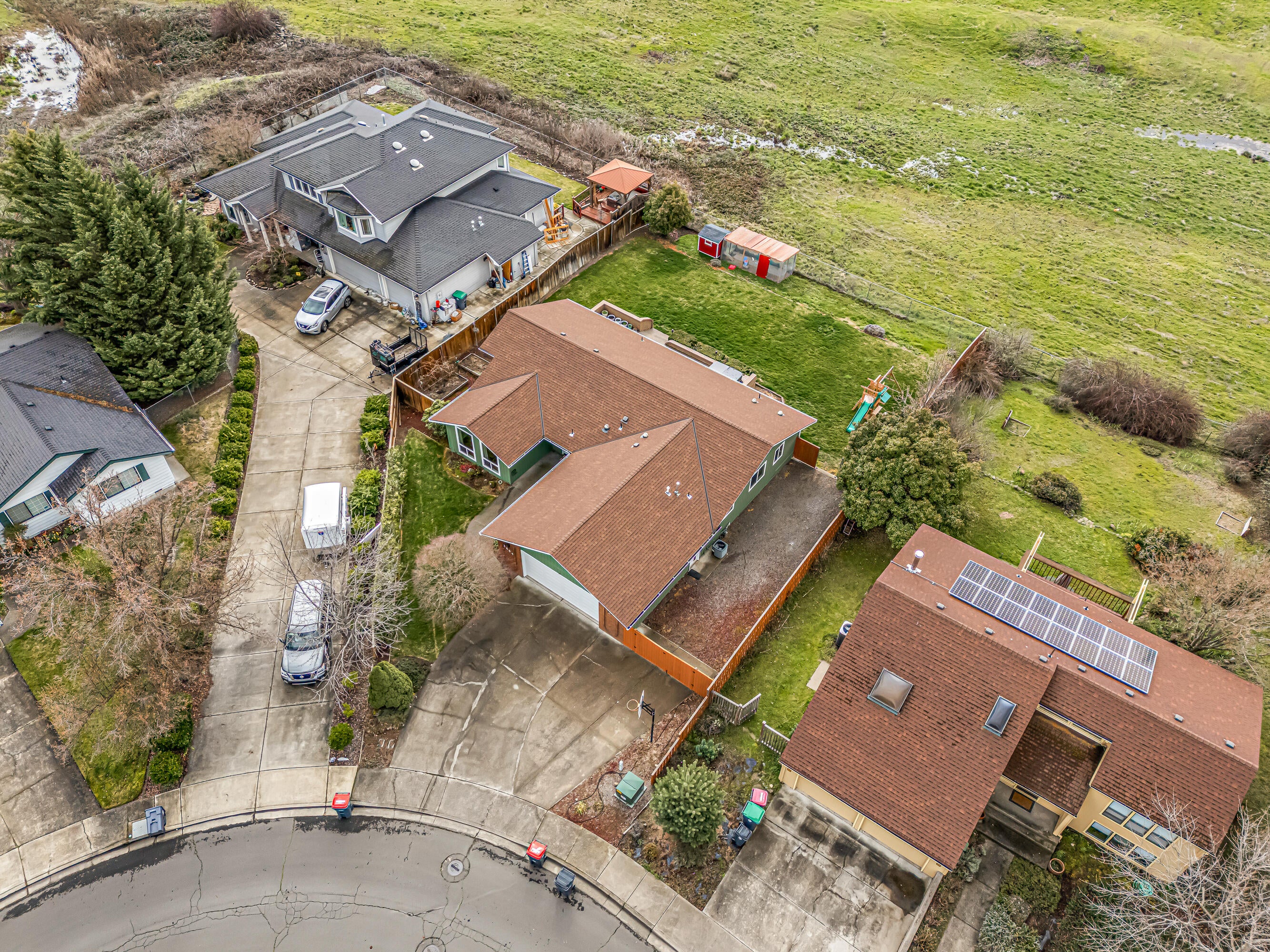 2854 Yvonne Road Medford, OR 97504 - Photo 41 of 41 DJI_20260305103819_0001_D