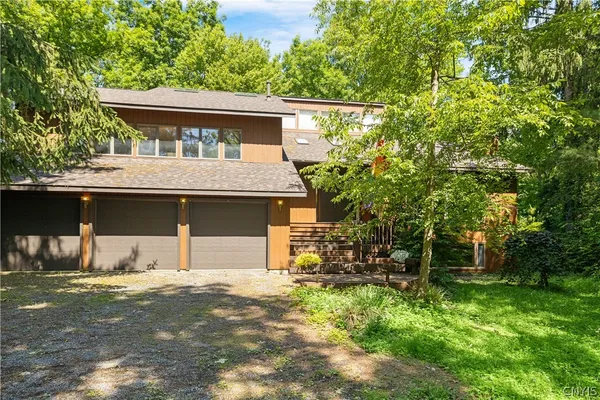 $899,900 | 7936 Halite Course, Manlius, NY 13066