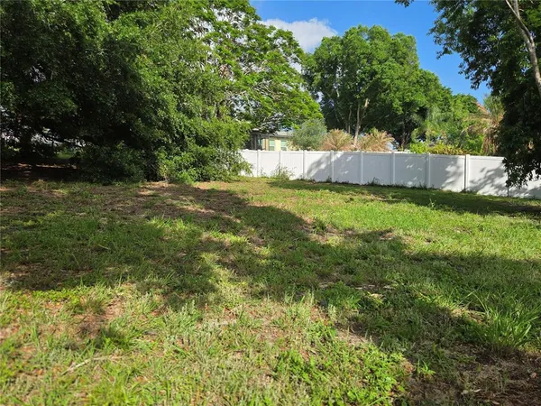 $200,000 | 1408 Westmoreland Avenue, Eustis, FL 32726