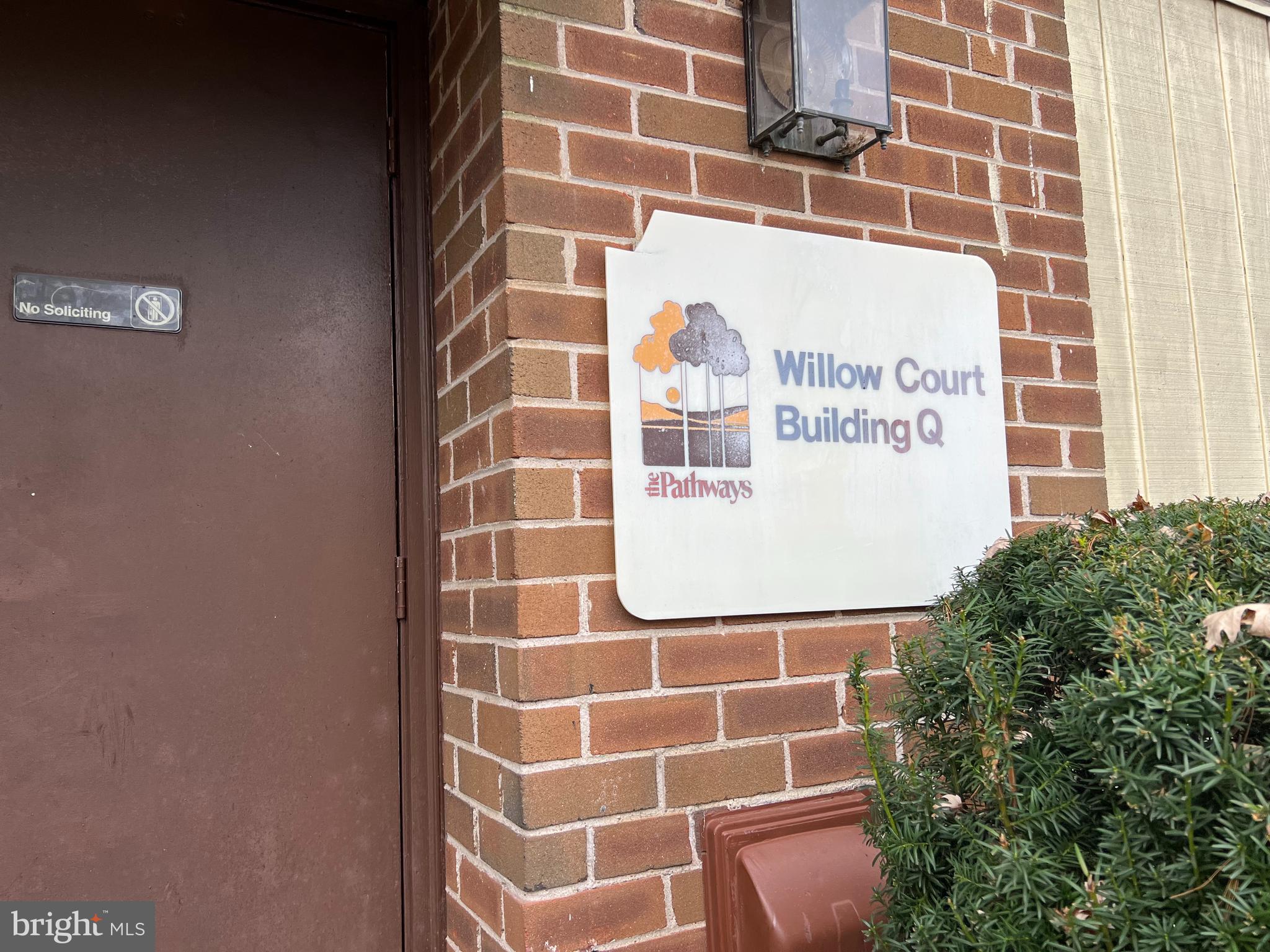 9921 Bustleton Avenue, Unit Q9 Philadelphia, PA 19115 - Photo 3 of 19 a view of a bathroom