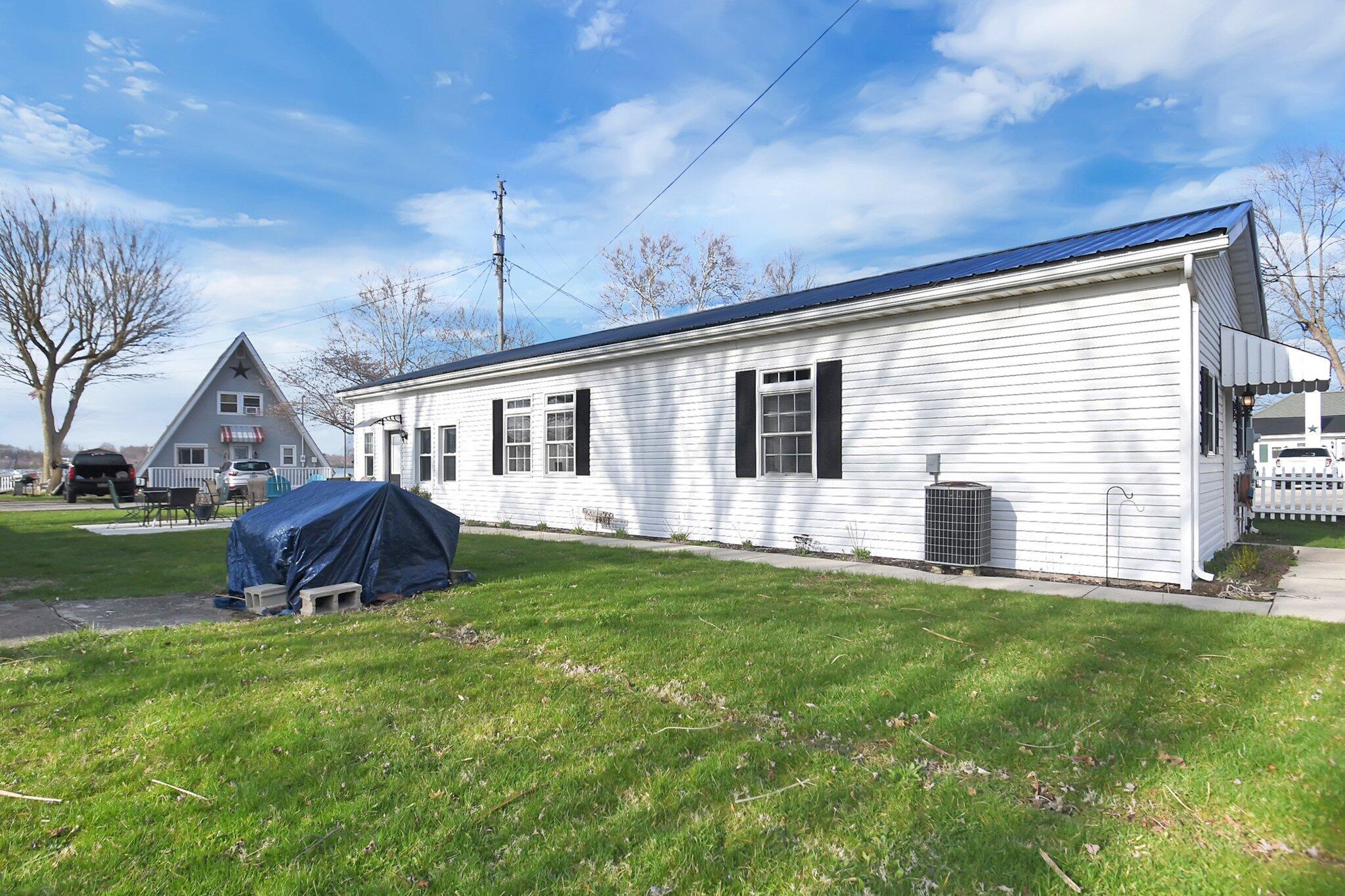 13969 Custers Point Road Northeast Thornville, OH 43076 - Photo 25 of 32 25-web-or-mls-13969-custers-point-rd-ne