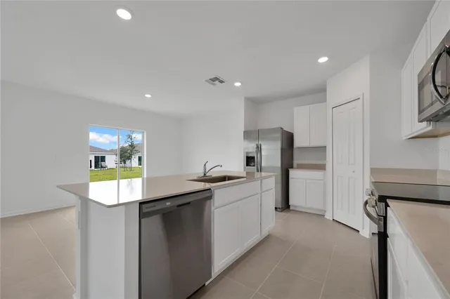 $2,200 | 3853 Corsican Lane, Lake Alfred, FL 33850